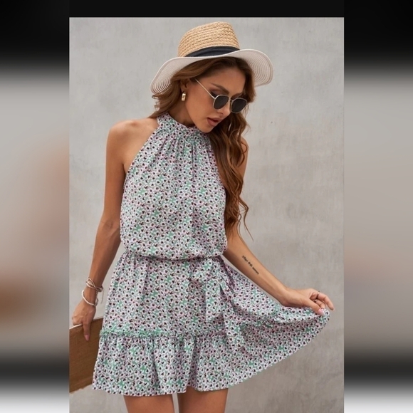 DRESS - Picture 1 of 6